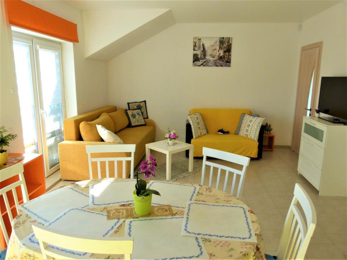 Geltoni Apartamentai Palanga Exteriér fotografie